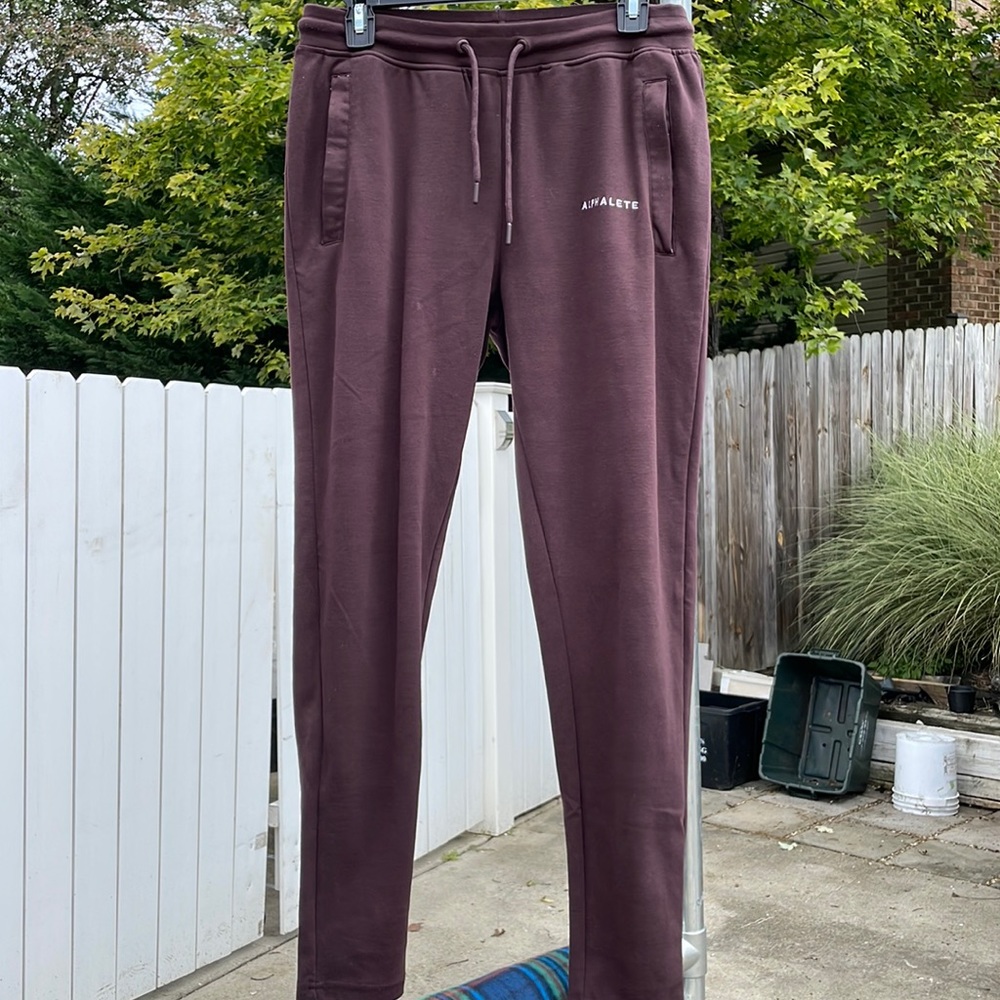 Alphalete joggers